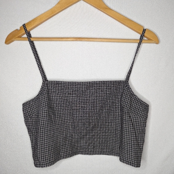 American Eagle Outfitters Tops - American Eagle NEW Black Plaid Square Neck Tank Crop Top Size Medium